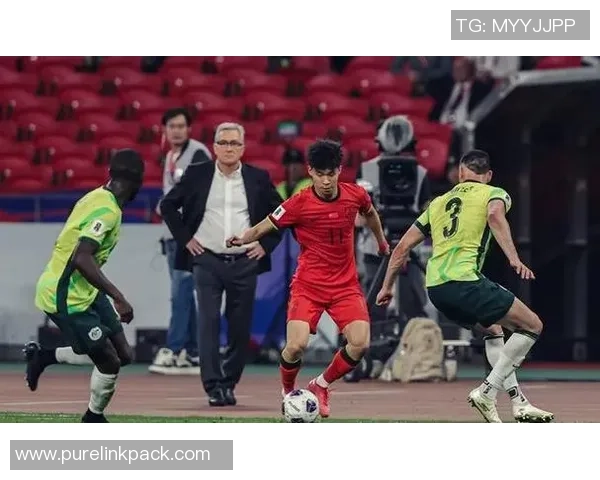 足球巨星告别时刻回顾：那些难忘的告别瞬间与感动场面